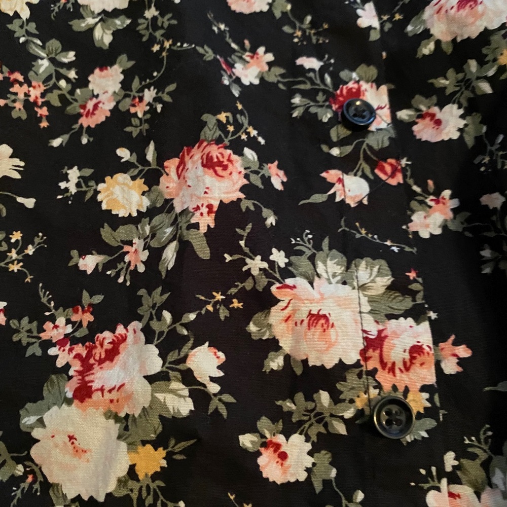 Floral button down - Picture 2 of 3